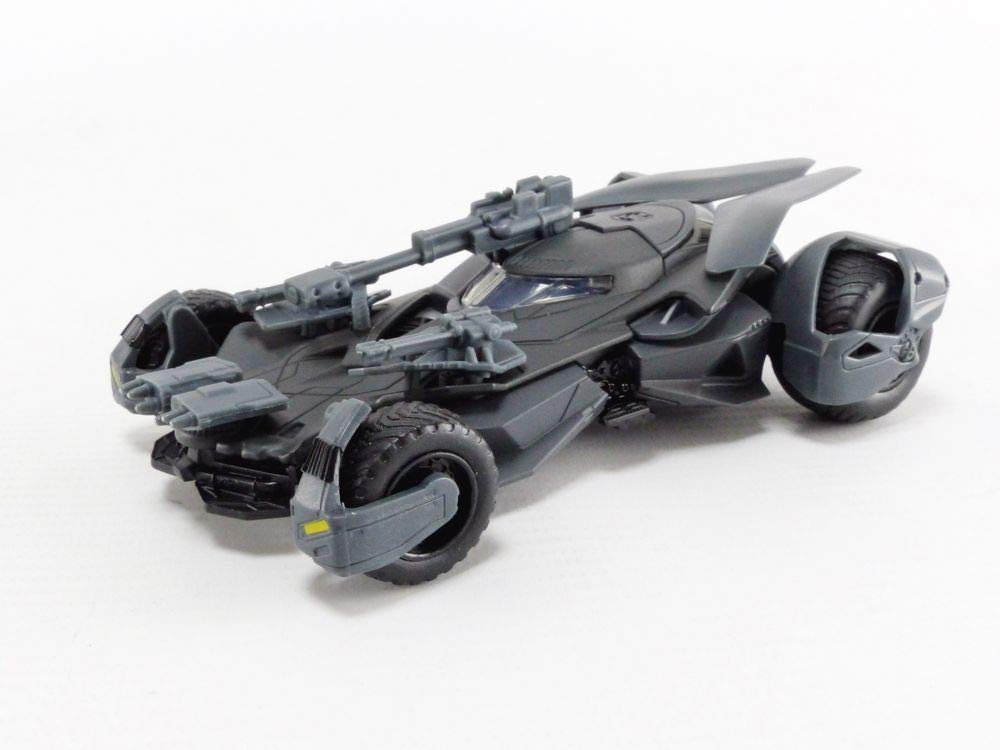 Jada Toys DC Comics Justice League Batman & Batmobile 1:32 Die - Cast Vehicle with Figure