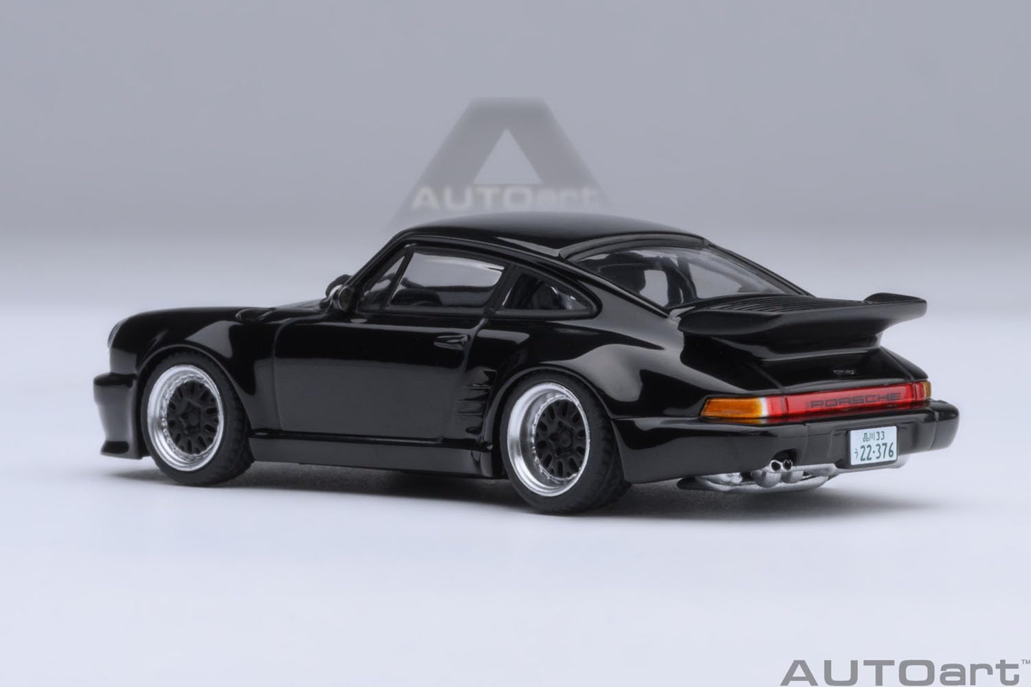 AUTOart 911 (930) Turbo Blackbird Black Wangan Midnight - Comic #1 Version Manga 1/64 Model Car 20636