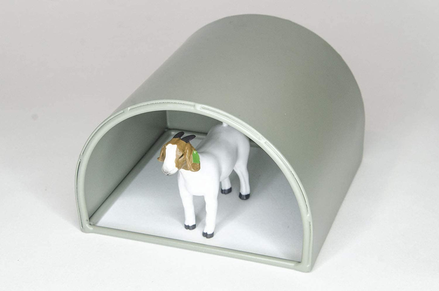 Little Buster Toys Quonset Hut with Yorkshire & Hampshire Pigs, Grand Doe Goat, and Market Lamb