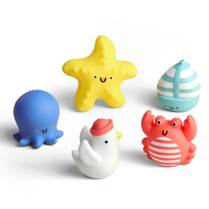 Itzy Ritzy Finger Puppet Bath Toy Set- 5-Piece Set Includes 4 Soft Finger Puppets & 1 Water-Squirting Bath Toy - Fun Characters Offer Interactive