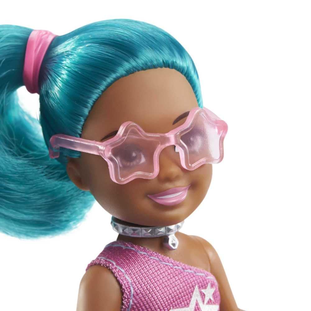 Barbie Chelsea Can Be Playset with Brunette Chelsea Rockstar Doll (6-in), Guitar, Microphone, Headphones, 2 VIP Tickets, Star-Shaped Glasses, for Ages