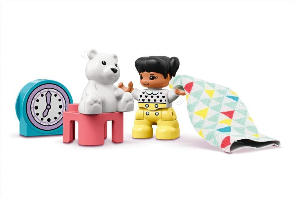 LEGO DUPLO Town Bedroom 10926 Kids’ Pretend Play Set, Developmental Toddler Toy, Great for Kids’ Learning and Play (16 Pieces)