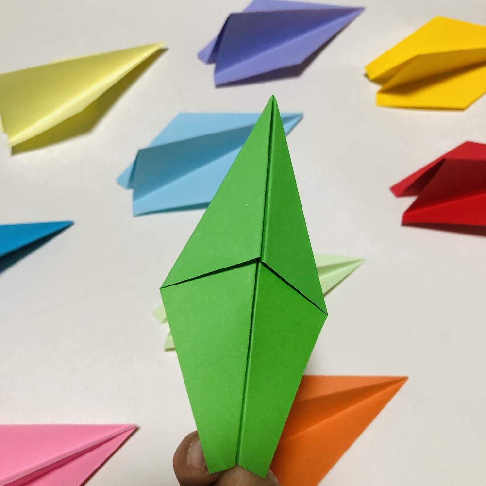 100Pcs Premade Rainbow Origami Paper Airplane Folded Origami Planes for Kids Party Supplies Plane Theme Birthday Baby Shower Party Table Centerpiece