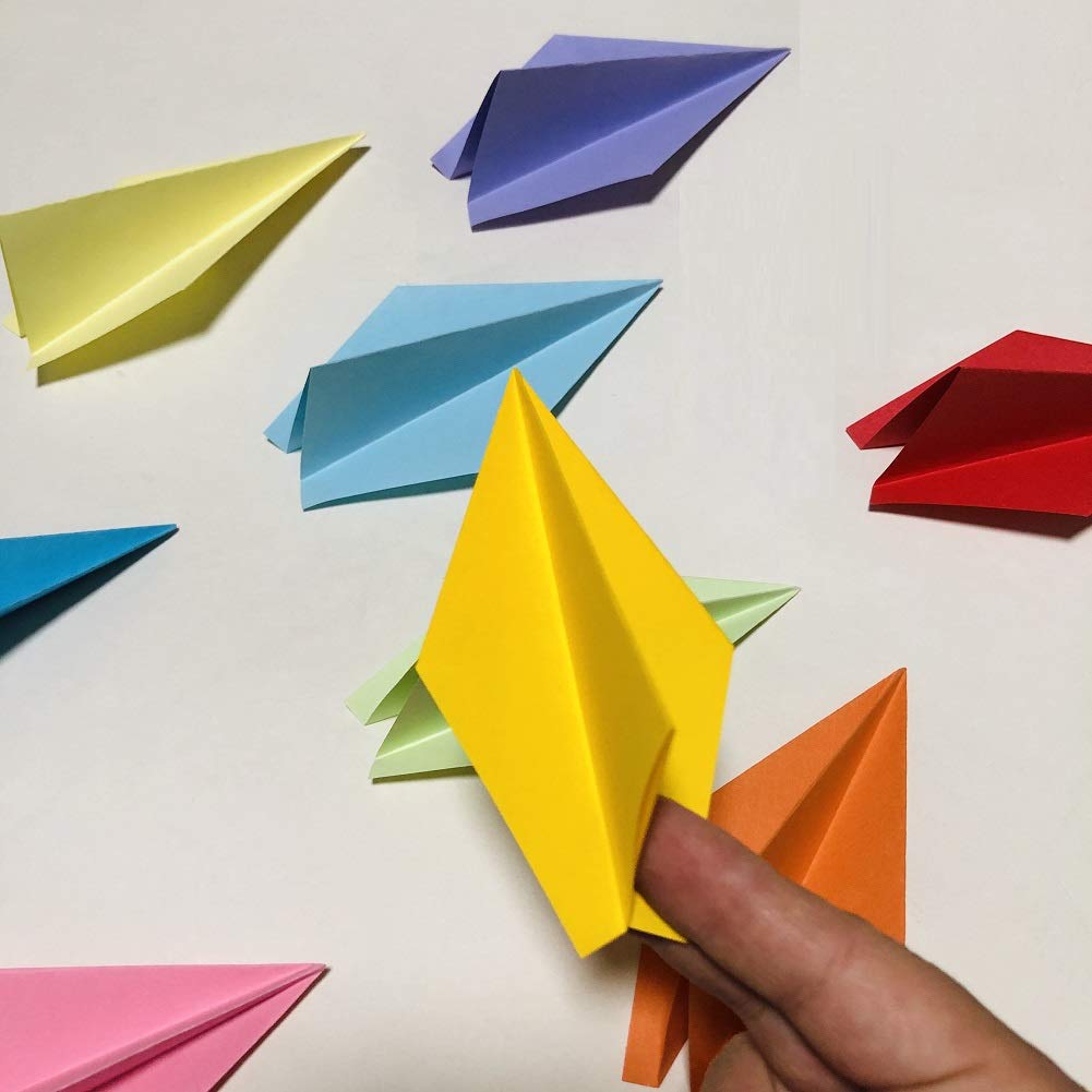 100Pcs Premade Rainbow Origami Paper Airplane Folded Origami Planes for Kids Party Supplies Plane Theme Birthday Baby Shower Party Table Centerpiece