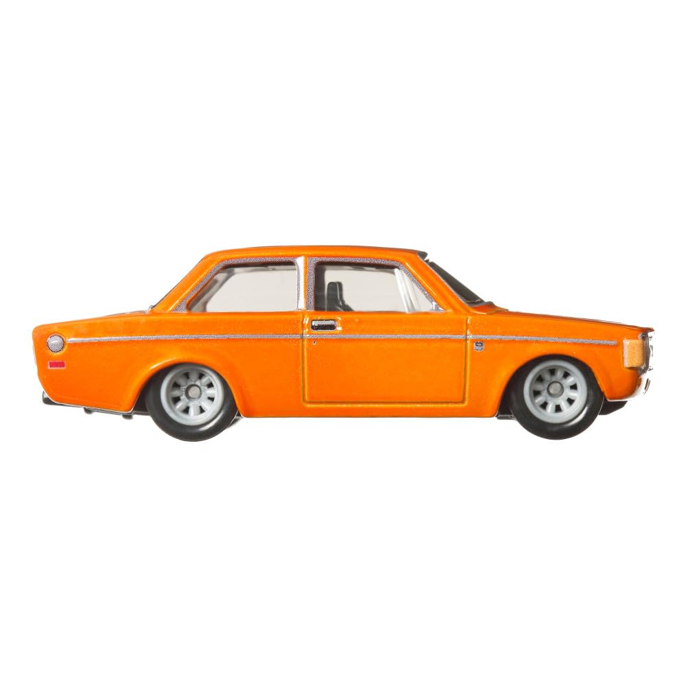 Hot Wheels Car Culture - Canyon Warriors - '73 Volvo 142 GL [3 Years Old and Up] HKC53