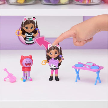 Gabby et la Maison Magique - Gabby's Dollhouse - 2 Figures and Accessories - Gabby, 1 Cat Figurine, Accessories - Cartoon Gabby and the Magic House