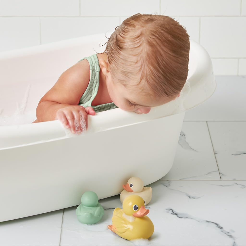 Itzy Ritzy Ducky Family - 3-Piece Floating Bath Toy Set with Watertight Design - Soft, Squeezable Ducks Designed for Ages 6 Months and Up (Ducks)