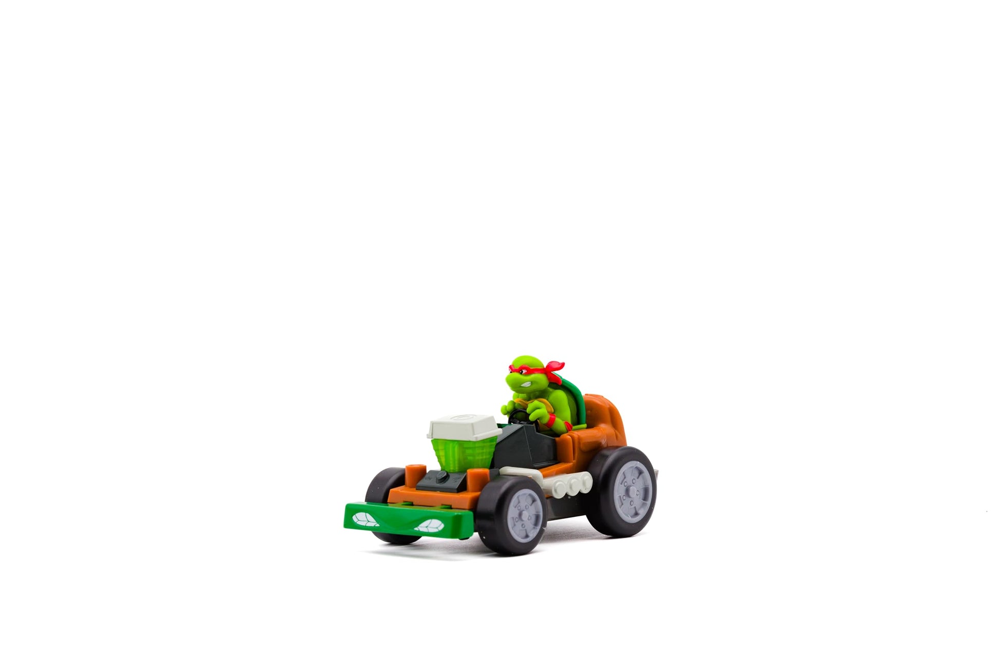 Teenage Mutant Ninja Turtles Toy, Raphael Shell Smashers, Light-Up Rev-Up Crash Vehicle with Smash & Reveal Action, Classic Edition, for Kids Ages 5+