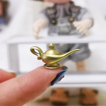 Miniature Gold Genie Lamp, 1/12 Scale Aladdin Theme Decorative Accessory for Miniature Décor Accessories