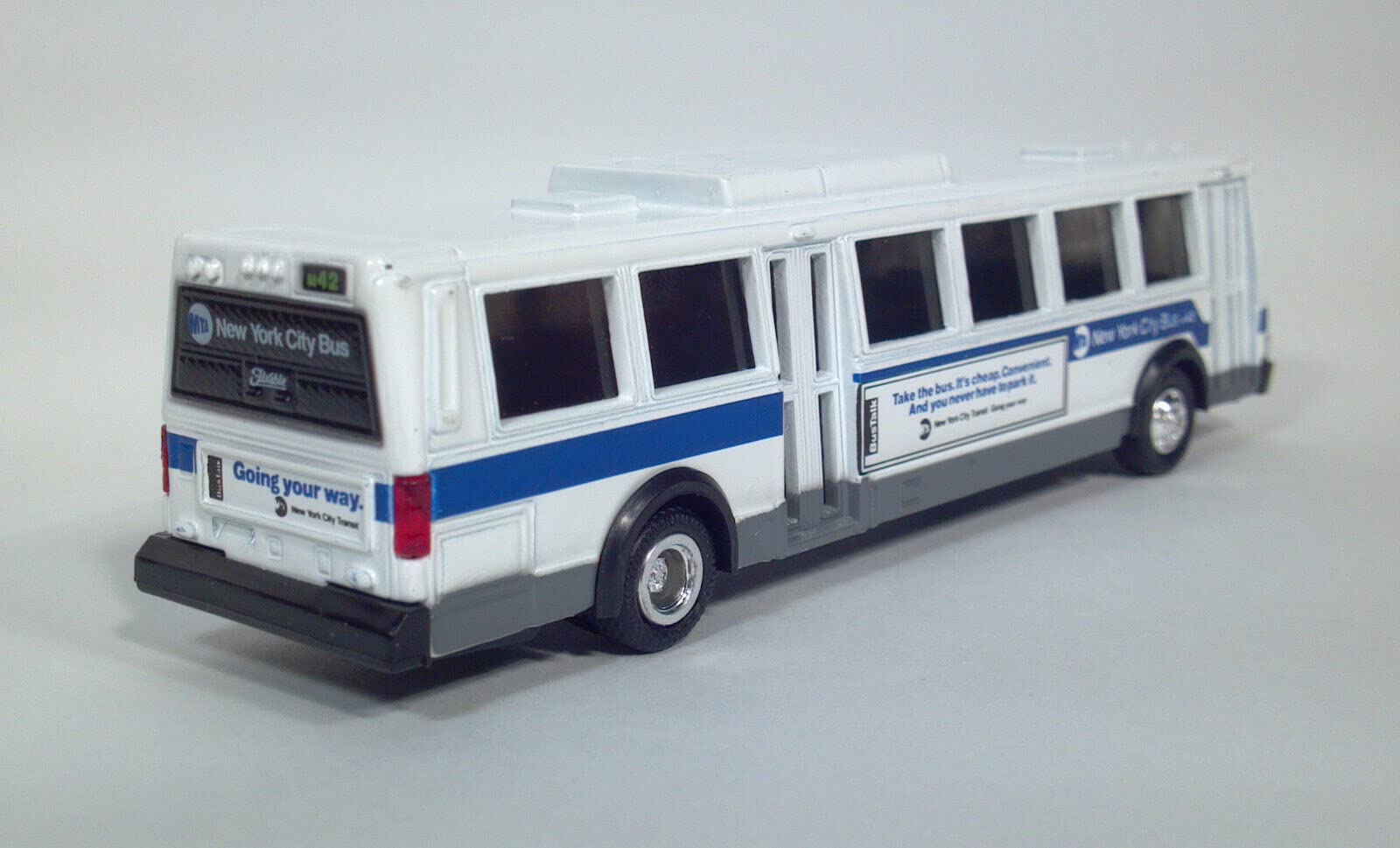 Transit Bus HO Scale Diecast MTA New York City Transit - New in The Box