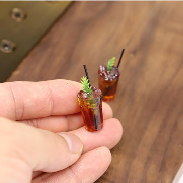 Miniature Ice Coffee Cup, Dollhouse Mini Iced Tea, Miniature Drinks, Set Filled Iced Tea Glass, for Dollhouse Miniature Kitchen Food Diorama Supplies