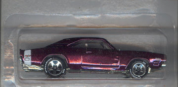 Hot Wheels Classics Series 2 2005 16 of 30 1969 PURPLE DODGE CHARGER 1:64 Scale Die Cast Body & Chassis Special Paint