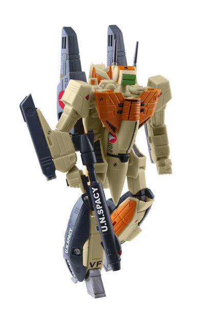 Robotech 1/100 Transformable Figure: VF-1D Trainer w/Super Veritech Armor