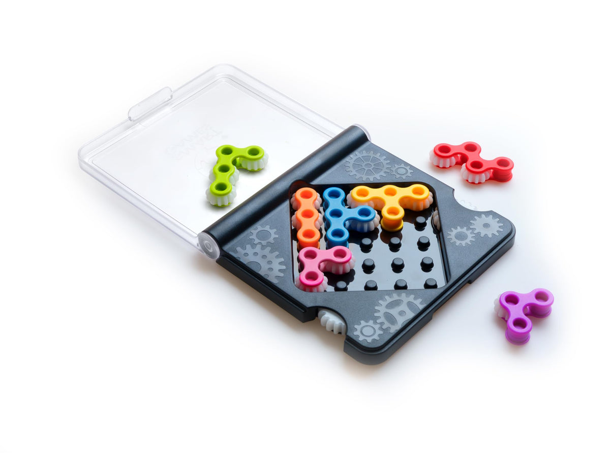 SmartGames IQ Gears - Spinning Gear STEM Travel Puzzle Brain Teaser, 7+