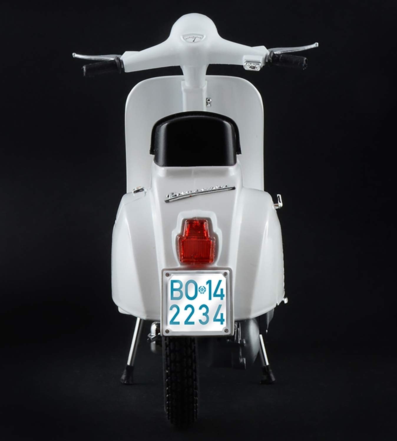 Italeri 4633 Vespa 510104633-1:9 125 Inch Primavera, Model Building Kit, Standing Model Building, Crafts, Hobby, Gluing, Plastic Kit, Unpainted