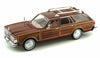 1979 Chrysler Lebaron Town & Country Wagon, Red with Woodie Siding Motormax 73331-1/24 Scale Diecast Model Car