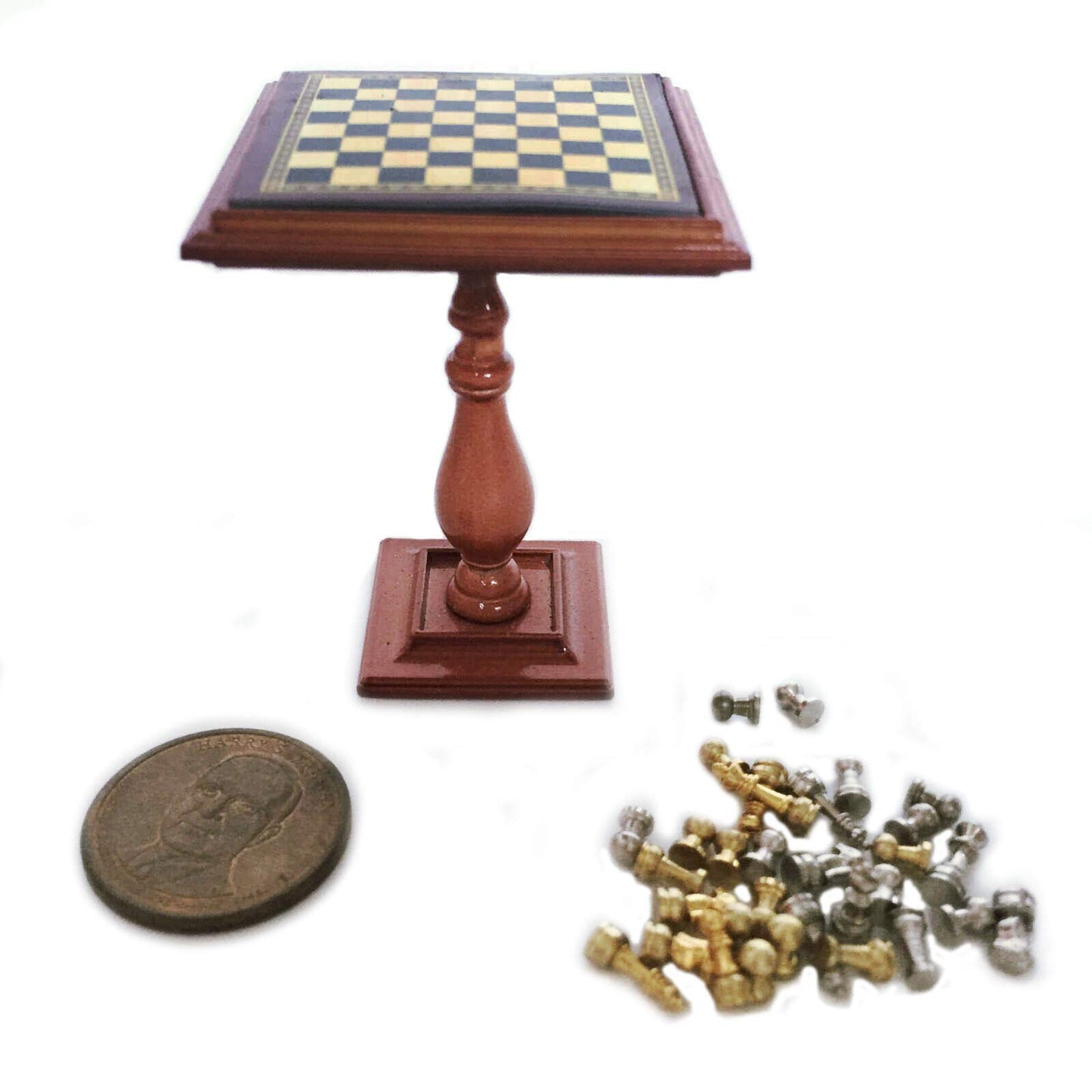 Miniature Chess Set and Table Magnet Chess Pieces 1:12 Dollhouse Accessories