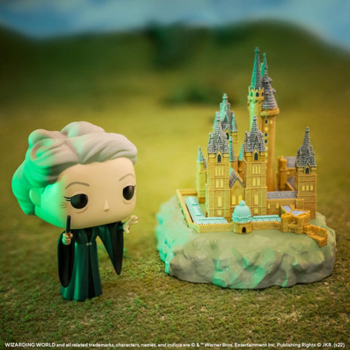 Funko Pop Town: Harry Potter: Chamber of Secrets 20th Anniversary - Minerva McGonagall with Hogwarts - Collectable Vinyl Figure - Gift Idea - Official