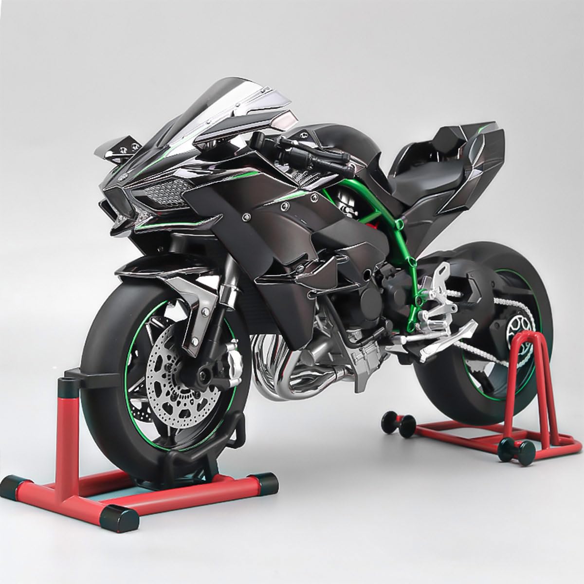 Wooptoothy 1/6 Scale Alloy Dynamic Motorcycle Model with Ignition System and Smoke Spray, Diecast Racing Motorbike Gift for Collectors & Motorcycle