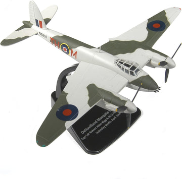 DeHavilland Mosquito MKVI Combat Aircraft Sqd Ldr Robert Allen Kip and Flt Lt Peter Huletsky Holmsley South 1944 Royal Air Force Aviation Series 1/72