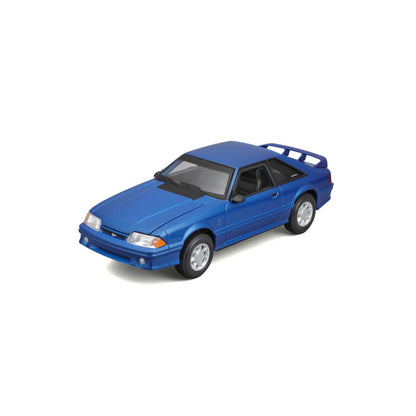 Maisto 1:24 Assembly Line 1993 Ford Mustang SVT Cobra