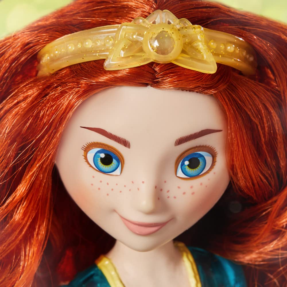 Disney Princess Royal Shimmer Merida Doll, Fashion Doll with Skirt and Accessories, Toy for Kids Ages 3 and Up