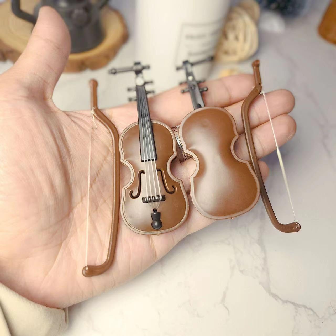 Miniature Violin with Stand Ornament, Bow and Case - Perfect Mini Musical Instrument for Cell Phone Case Decoration House Decoration and Collectors