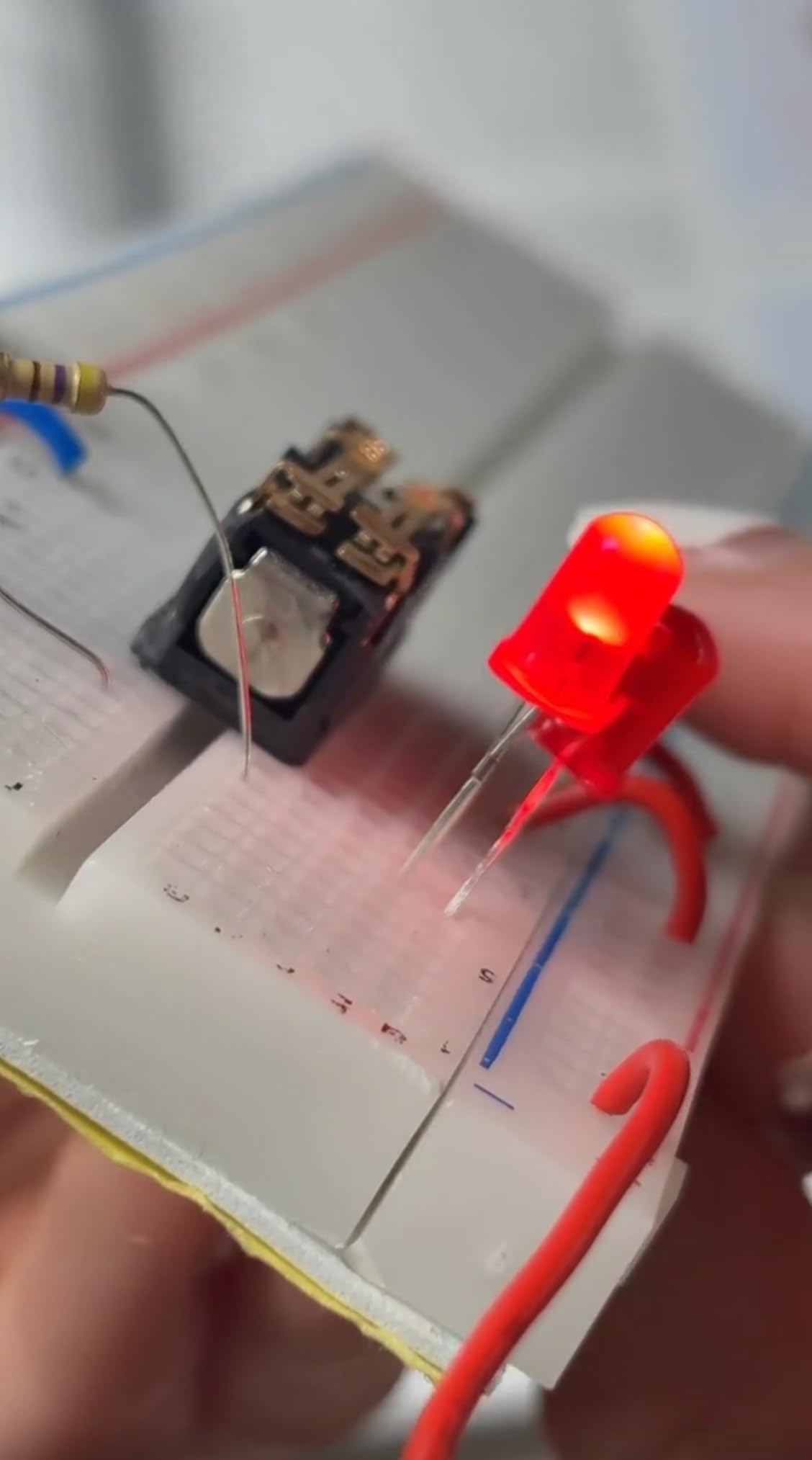 Make: Electronics 3rd Ed Kit 1 Economy - Beginner, Intermediate, & Advanced (Teen - Adult) Component Pack for The Experiments in Make: Electronics 3rd