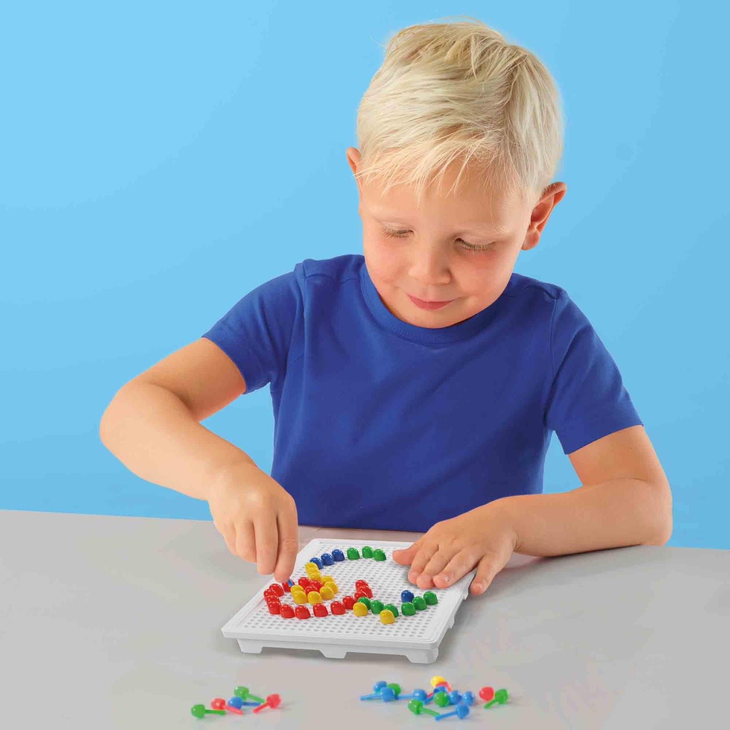 SES Creative Mosaic Board Compact - 100 Colourful Pins, Reusable Peg Set for Toddlers & Kids Age 3+, Fine Motor Skill Toy for Early Learning