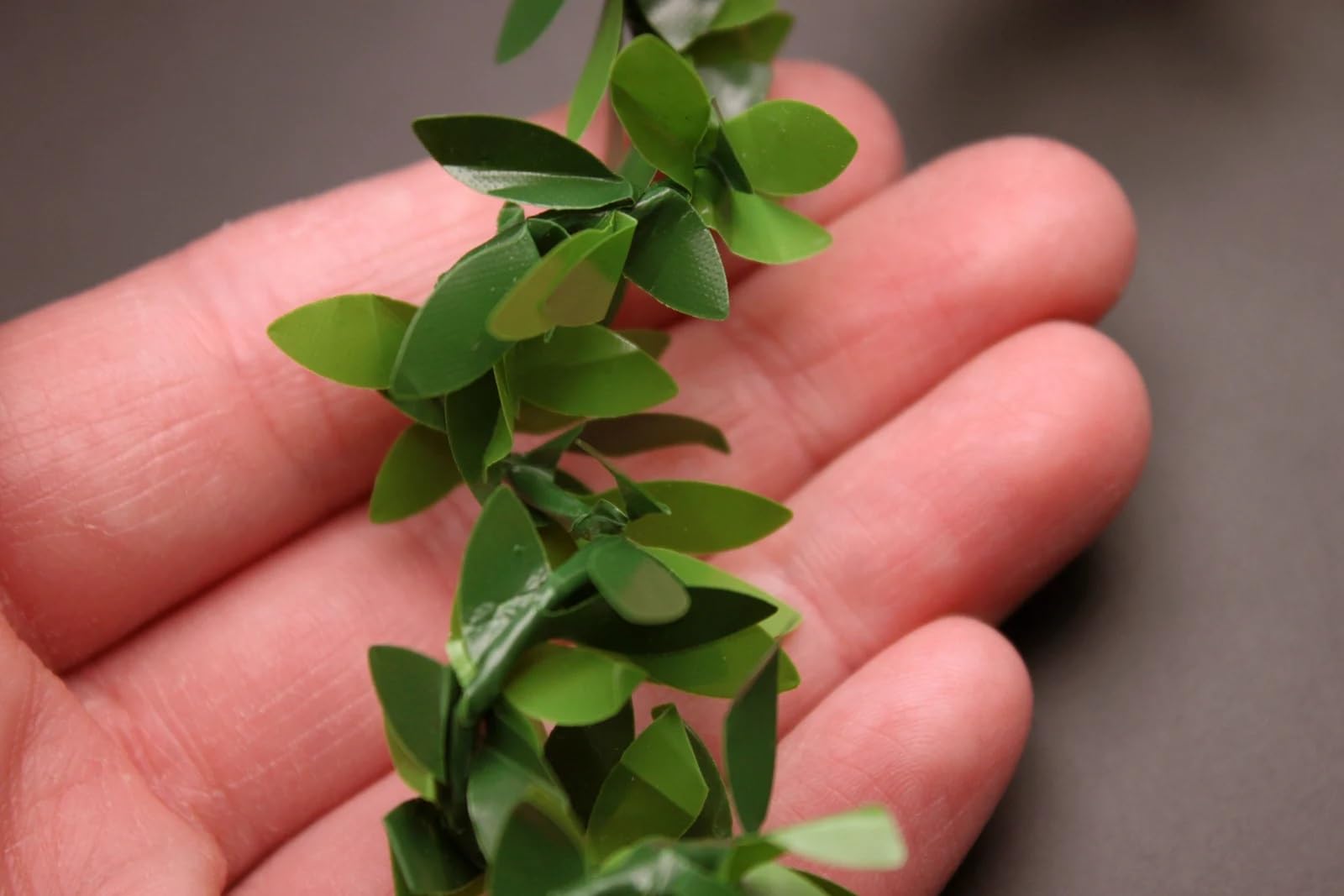 Mini Leaf Garland, Dollhouse Miniature Ivy Leaf Vine Garland, Dollhouse Mini Wreath, Miniature Christmas Garland, for Making 1:6 Scale Dollhouses