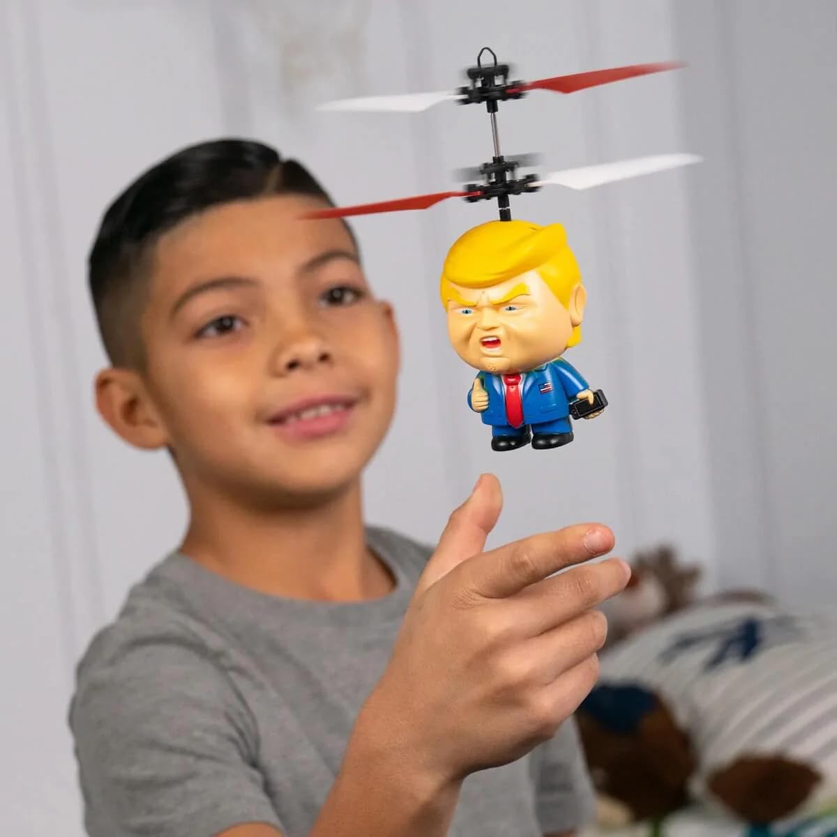 President Donald Trump 3.5 Inch Flying Figure RC Remote Control UFO Big Head Helicopter