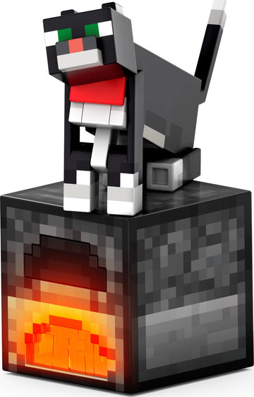 Mattel Minecraft Diamond Level Action Figure, Tuxedo Cat with 4 Accessories, 5.5-inch Collector Scale & Pixelated Design