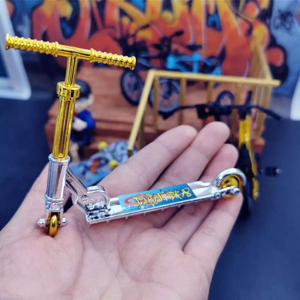 ZGLUZP Mini Finger Scooter Two Wheel Scooter Children's Educational Toys Finger Scooter Bike Plastic Fingerboard Skateboard Simulation Vehicles Toy