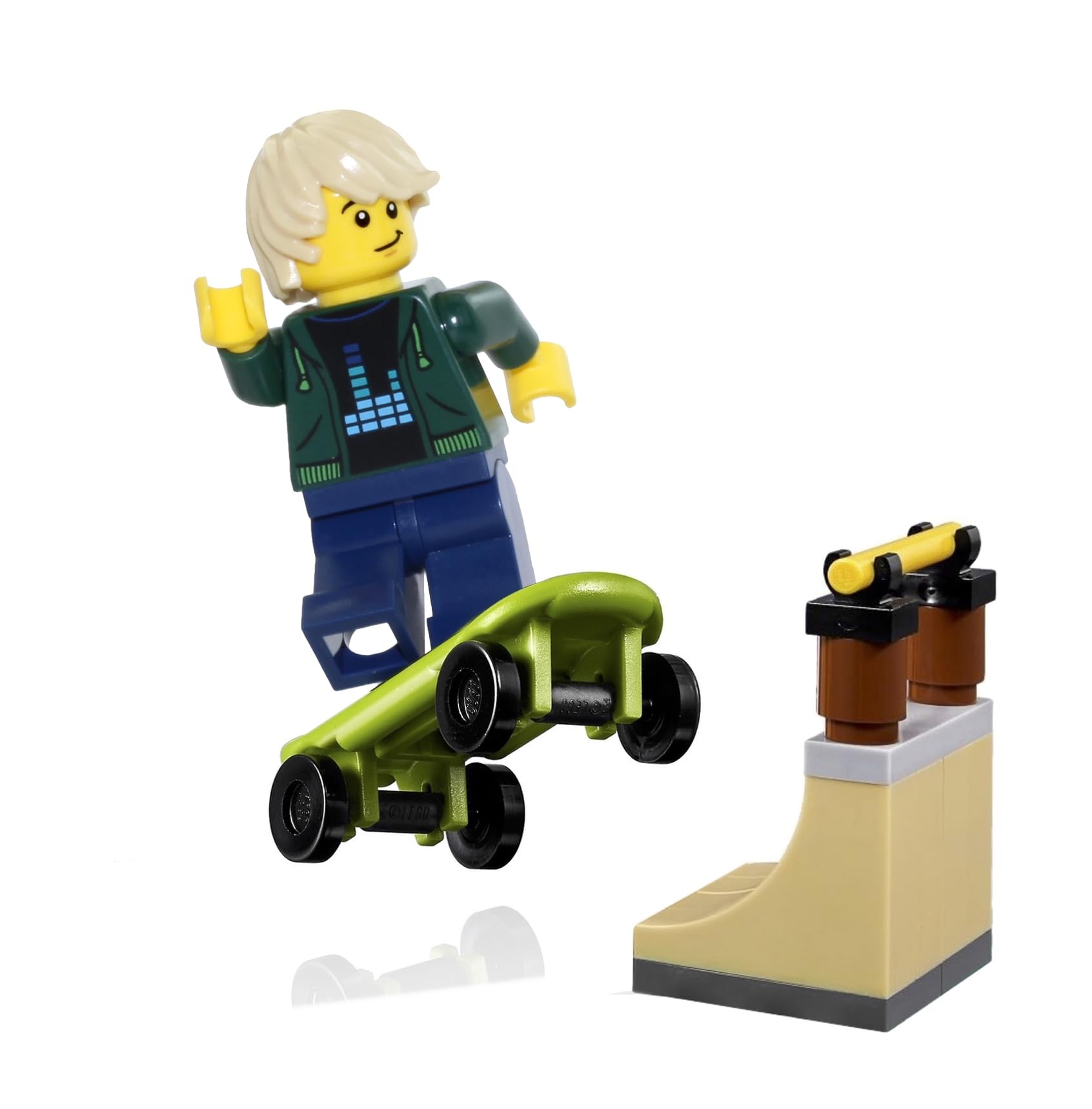 LEGO City MiniFigure: Skateboarder Boy (with Skateboard and Cool Rail) 31067