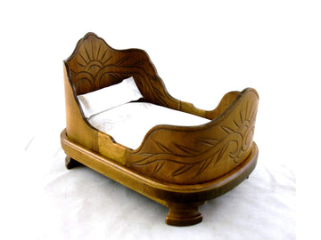 Dollhouse Miniature Walnut Belter Bed