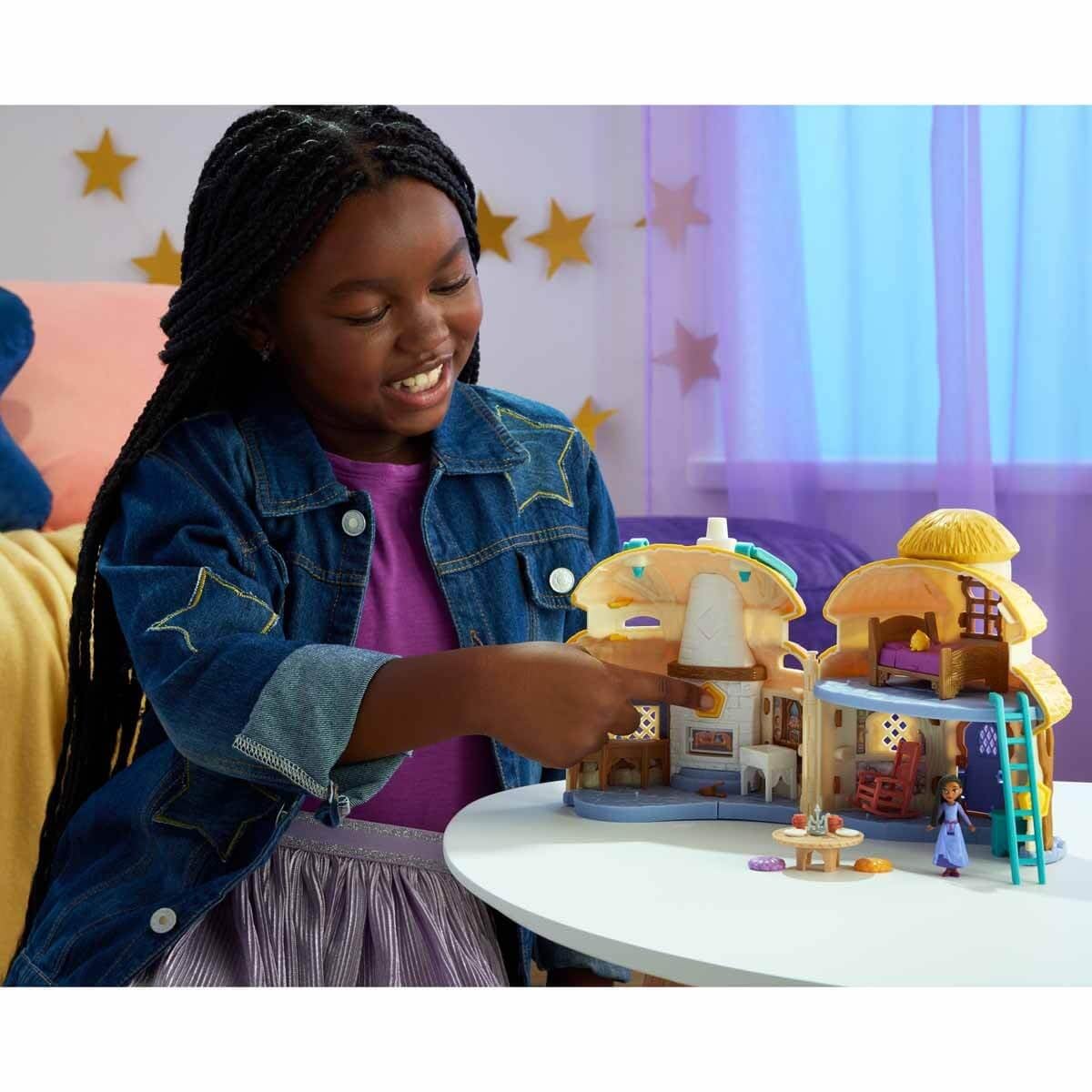 Mattel Disney's Wish Mini Doll & Dollhouse Playset, Asha of Rosas Cottage with Micro Doll, Star Figure & 15+ Furniture & Accessories, Travel Toys