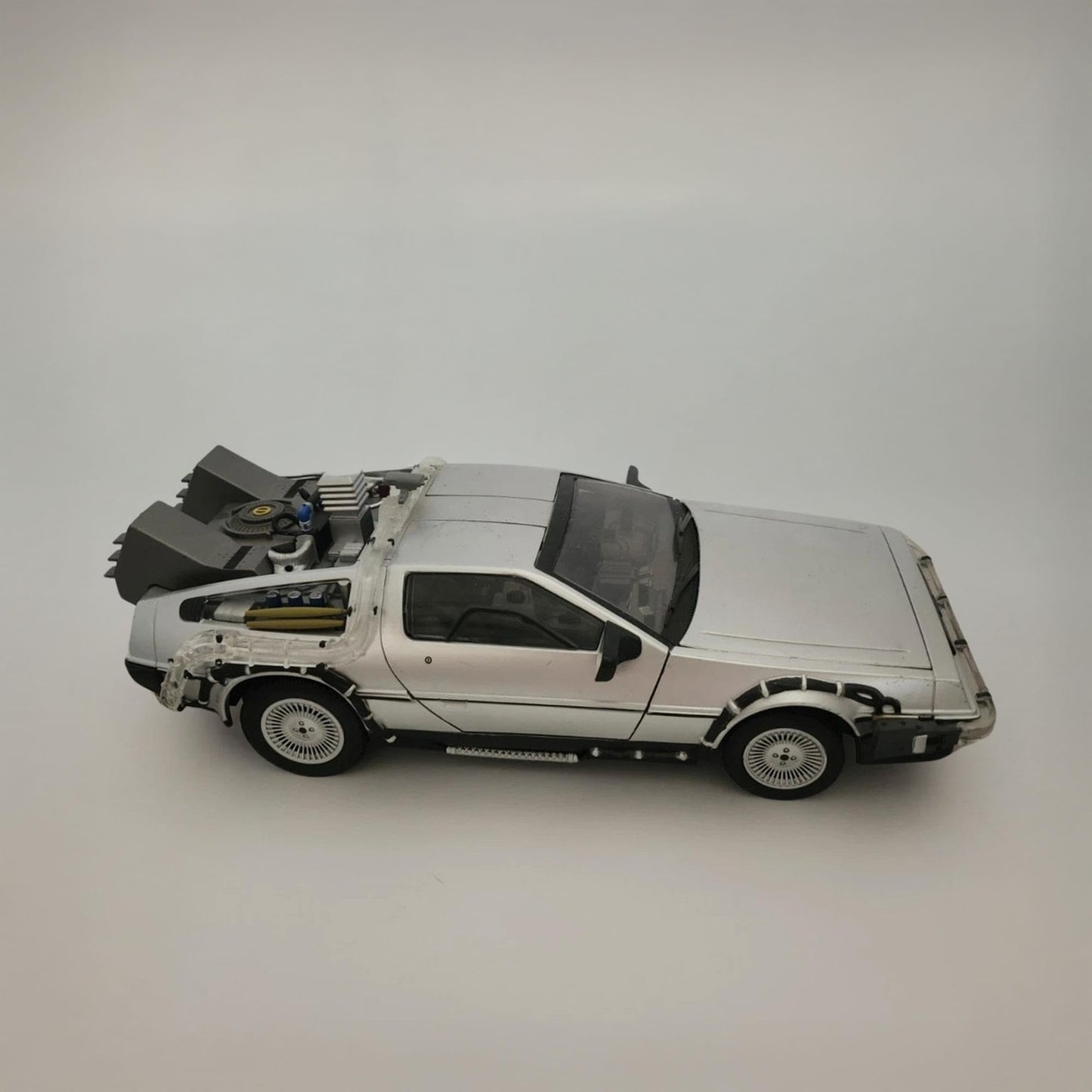 Diamond Select Toys Back to The Future: Iced Time Machine Collector's Set Vehicle