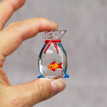 Miniature Glass Goldfish, Tiny Goldfish in a Bag, Dollhouse Glass Red Fish Figurine, for Aquarium Fish Ornament, Dollhouse Miniature DIY, Seaworld