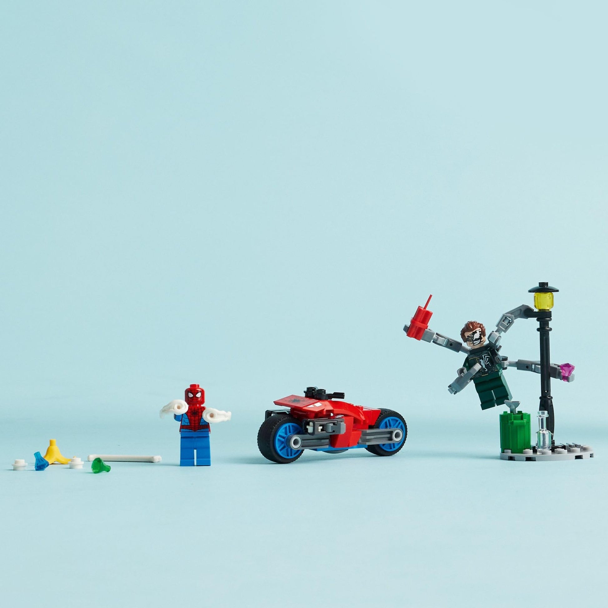 LEGO Marvel Motorcycle Chase: Spider-Man vs. Doc Ock, Buildable Toy for Kids with Stud Shooters and Web Blasters, 2 Marvel Minifigures, Super Hero