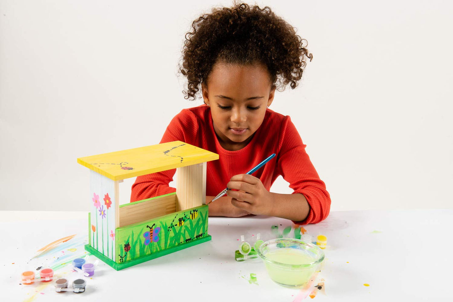 MindWare Make Your Own Bird Feeder Kits for Kids - Build Your Own - Includes 13 Paint Colors and 3 Brushes