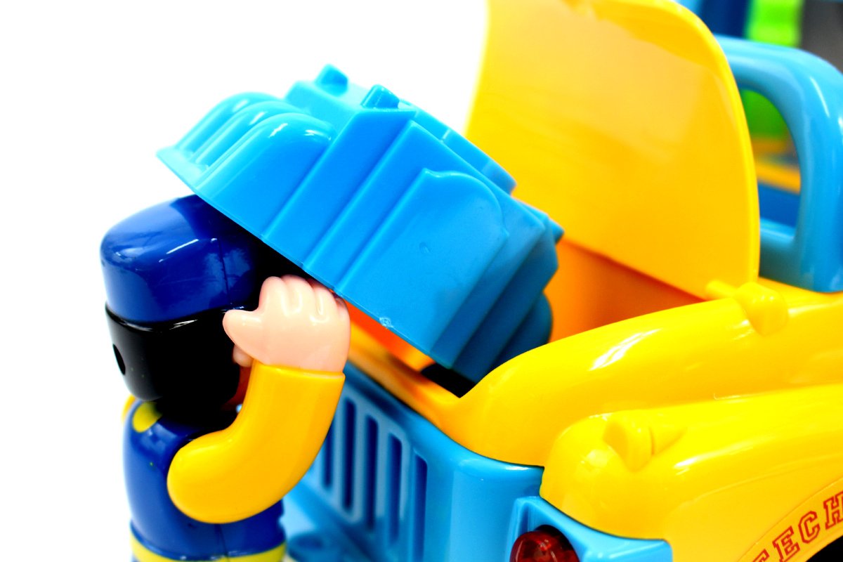PowerTRC Fun Building Multifunctional Take Apart Toy Tool Truck with Electric Drill and Tools for Kids