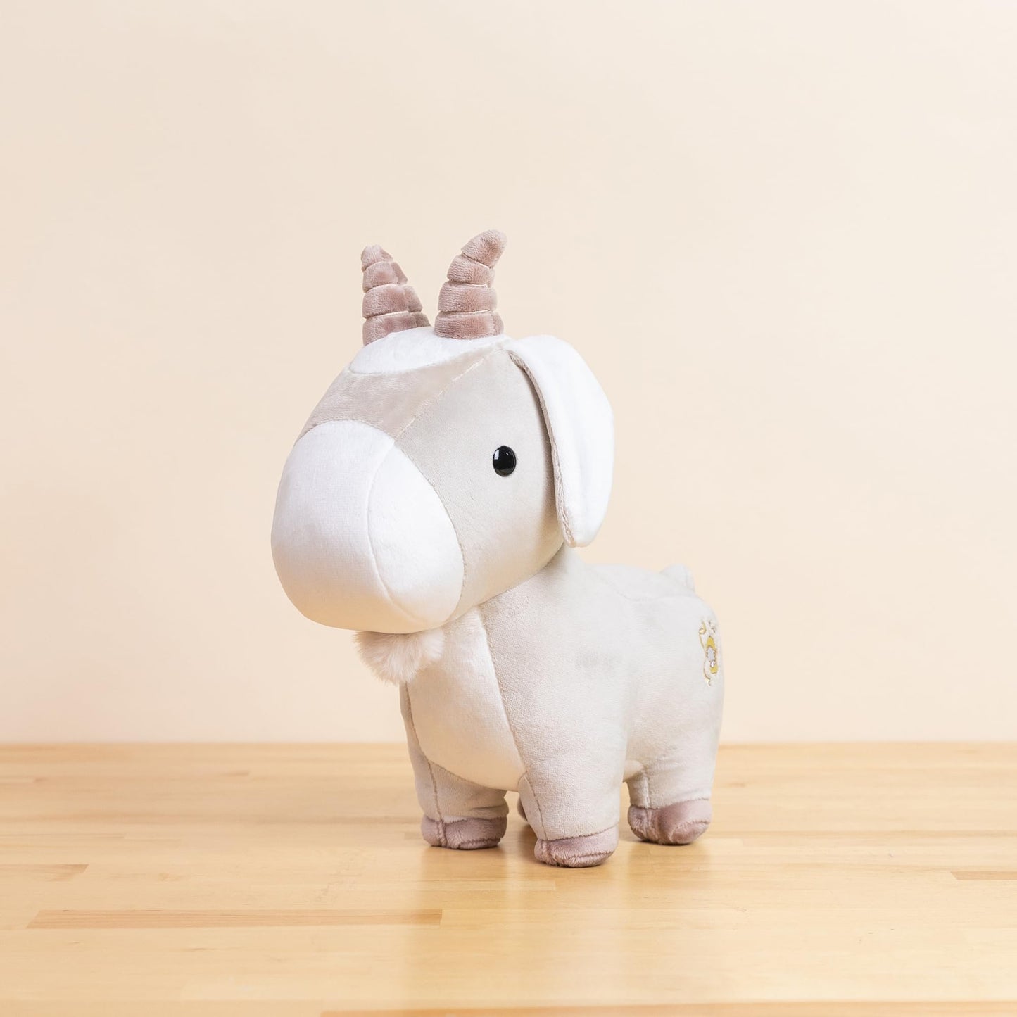 Bellzi Goat- Cute Stuffed Animal Plush Toy - Adorable Soft Goat Toy Plushies and Gifts - Perfect Present for All Ages - Goati