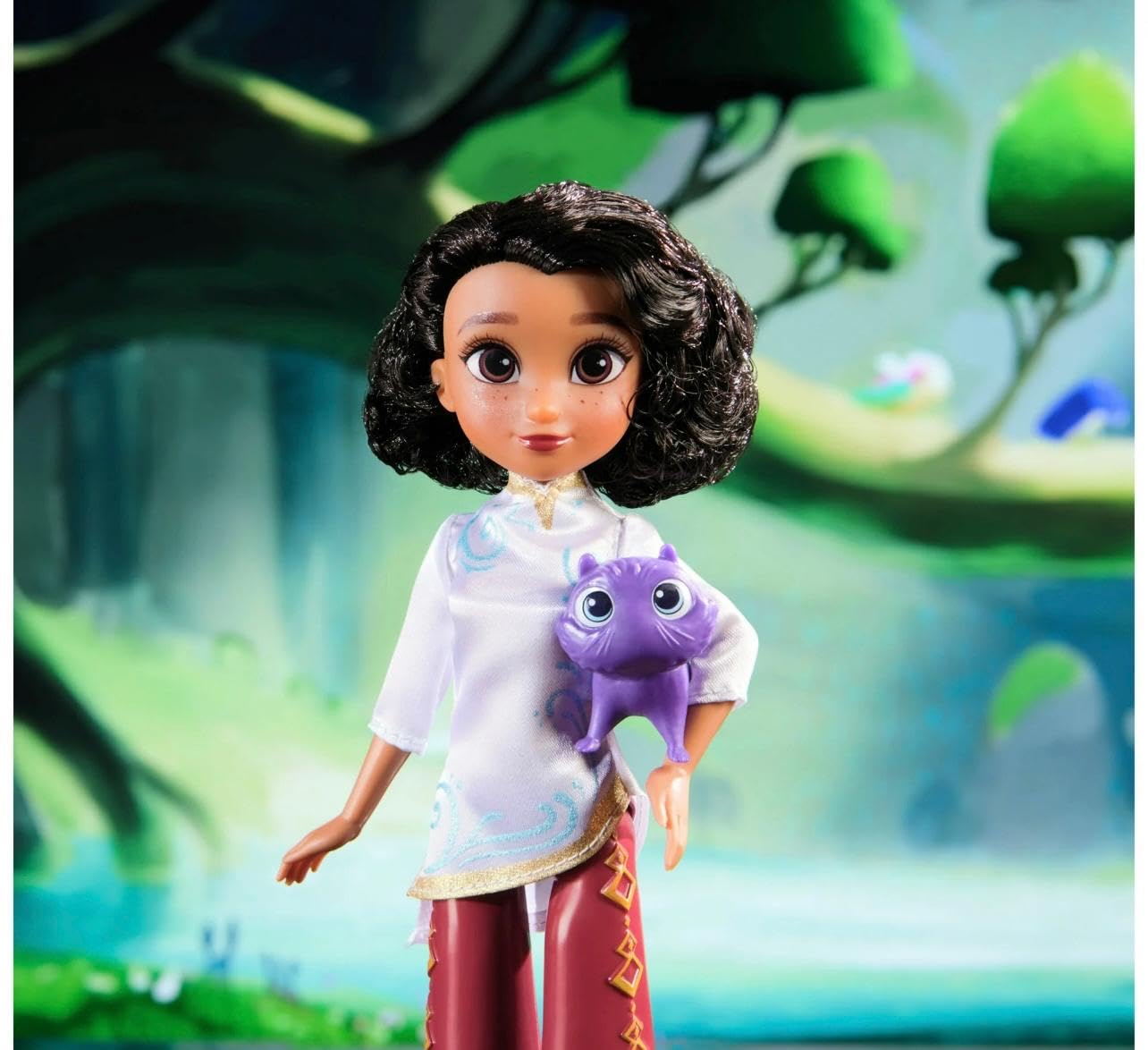 Spellbound, Princess Ellian 9.5-inch Doll with 2 Doll Accessories & Action Figure, from The Netflix Movie, Kids Toys for Girls & Boys Ages 6 and up