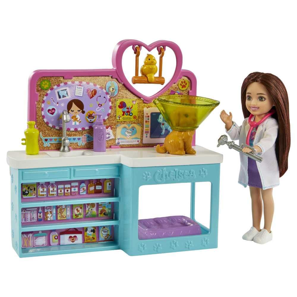 Barbie Chelsea Doll and Accessories, Pet Vet Playset with Doll, 4 Animals and 18 Pieces