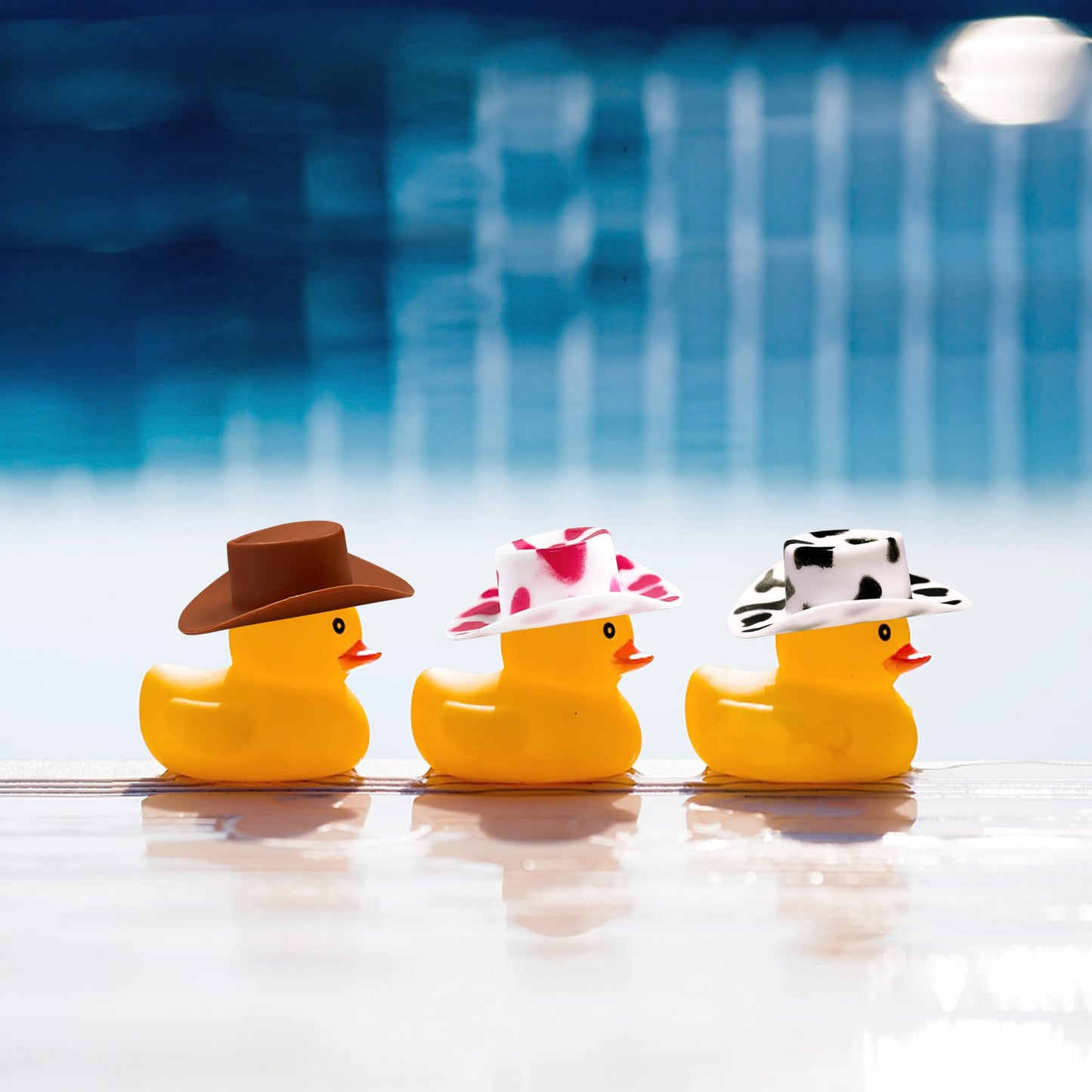 XIPEGPA 50PCS Plastic Mini Western Cowboy Cowgirl Hats Cute Miniature Hat West Party Crafts for Cowboy Cowgirl Party Supplies (Colourful)