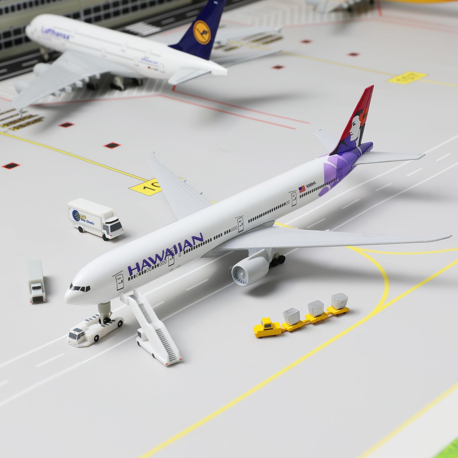 QIYUMOKE 1/300 Hawaiian Boeing 777 Diecast Metal Airplane Model with Display Stand, 20cm L Desktop Aircraft Collectible Aviation Decor, Spray Painted