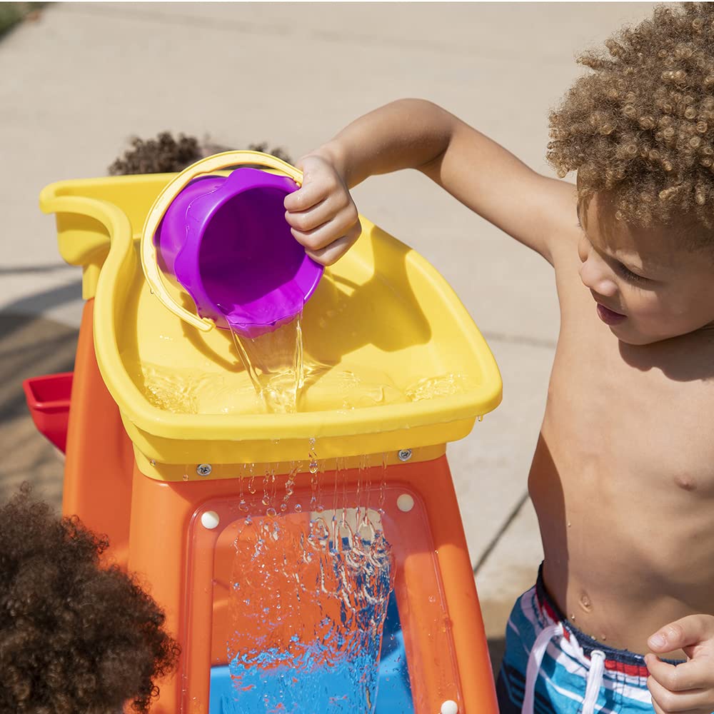Step2 Car Wash Splash Center, Kids Water Table & Pretend Play Car, Activity Sensory Playset, Summer Outdoor Toys, 13 Piece Water Toy Accessories,