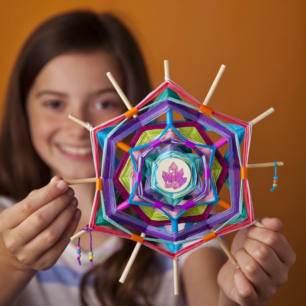 Craft-tastic - All About Me Quiz Art - Craft Kit - Answer Fun Questions to Make a Personalized Piece of Art - Ages 8+
