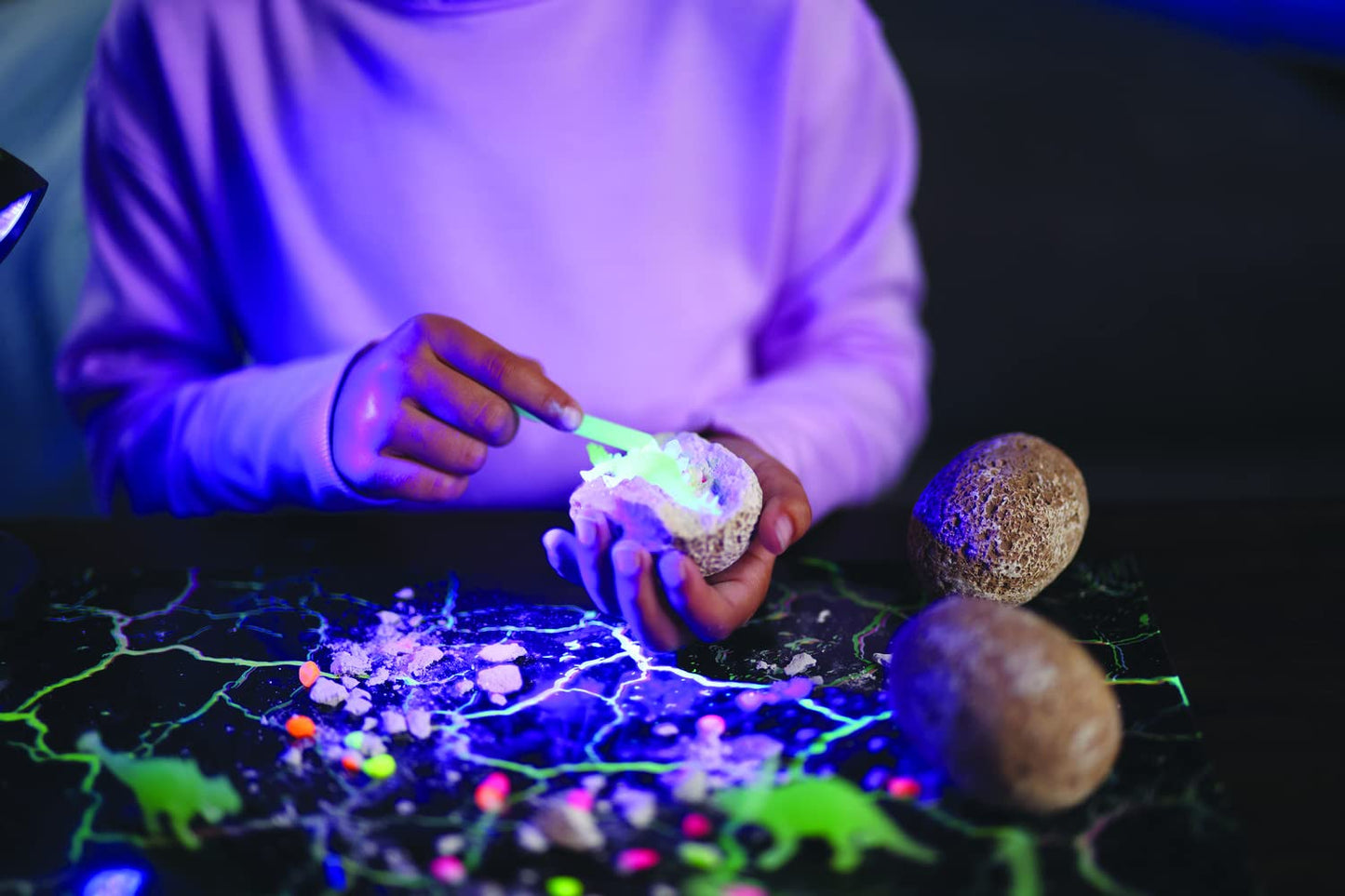 MindWare Dig It Up Glow in the Dark Dinosaurs - STEM Dig Kit for Kids, Includes 8 Dinosaur Excavation Projects that Really Glow, Ages 4+