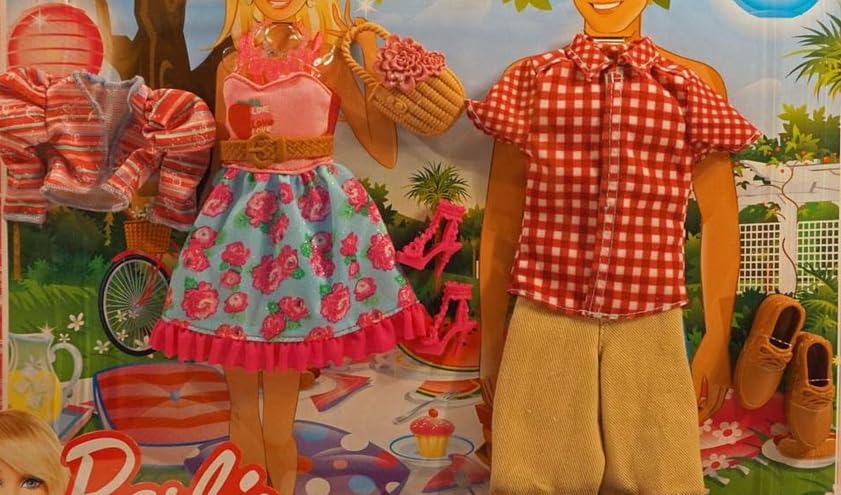 Barbie Fashionistas Outfit Collection - Barbie and Ken at a Picnic